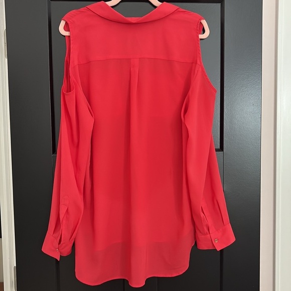 Calvin Klein Bright Red, Long Sleeve Cold Shoulder High/Low Blouse.  Size XL - Picture 2 of 11